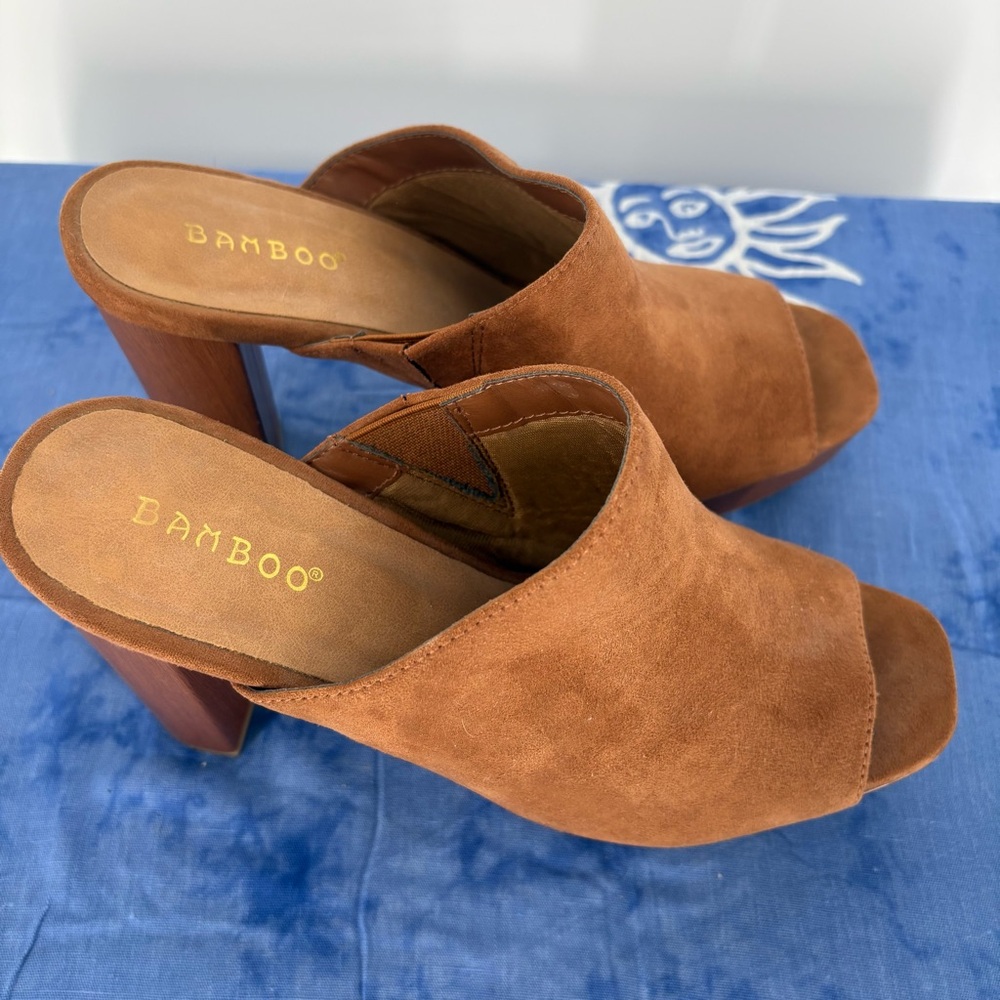 Bamboo Women's Brown Suede Peep-Toe Mules. Size 9
